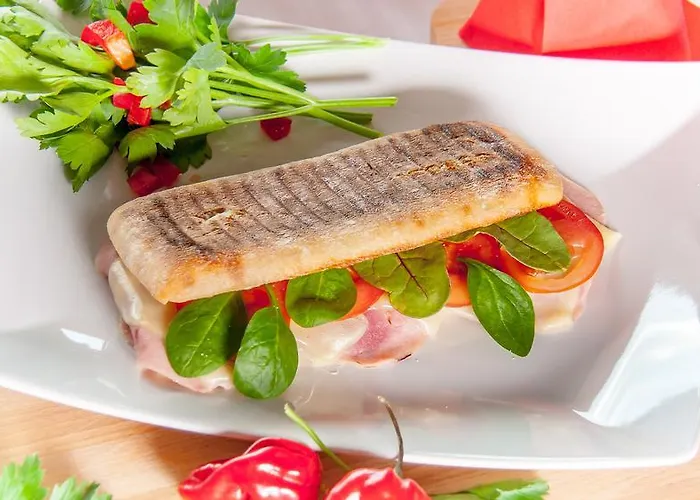 M0 Caffe & Motel Nagytarcsa